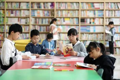 资本市场实证分析《中国会计与财务研究》期刊：发表论文栏目要求