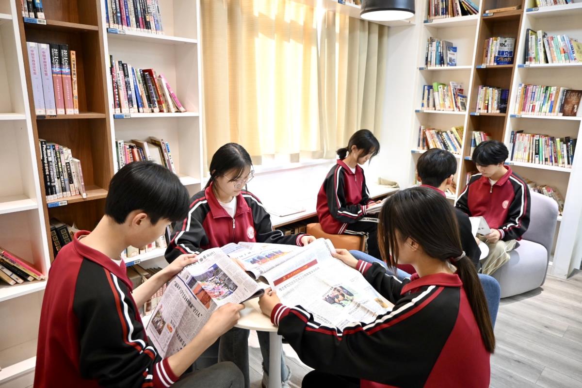 教师课程G4教学《当代教育与文化》期刊：投稿发表论文栏目及要求