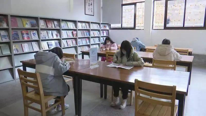 自投VS机构发表：期刊杂志论文投稿作者的实用指南与靠谱之选！