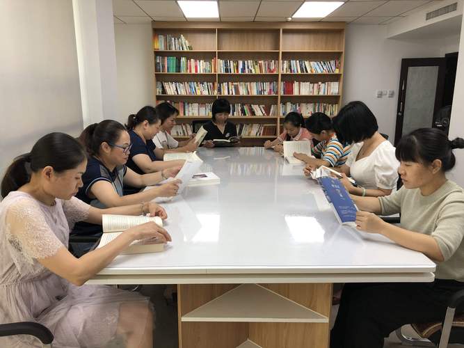 鞋专利服装视觉艺术制鞋《鞋类工艺与设计》期刊：发表论文投征稿