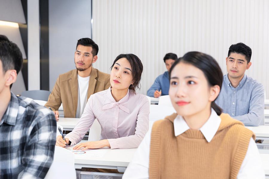 智慧生命能源建造装备化工《现代工程科技》