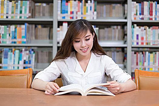 教师出版教材专著：评职称的加分项还是未知数？评委视角解析