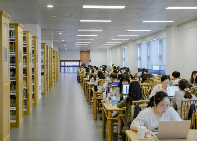 学术期刊杂志介绍：人文社科、社会文化、文学艺术类发表论文投稿指南