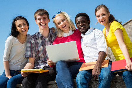 上知网、万方收录、带影响因子学术期刊杂志介绍：化工专业发表论文投稿指南