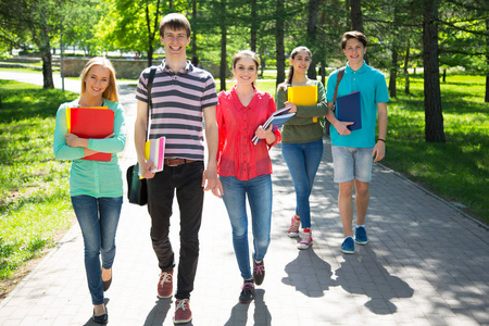 体育教育的深度探索：教师教练评职称学术著作出书出版办理与评审要点解析