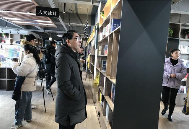 程序编程软件研究前沿：职称图书专著著作主编副主编署名出书出版实战解析