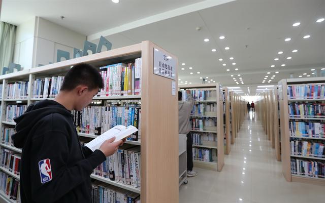 文艺类知网万方收录学术期刊杂志投稿：文艺方向发表学术论文