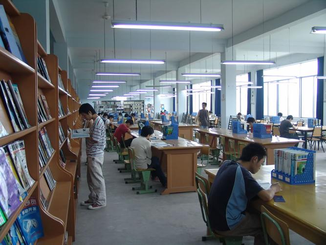 会计财务管理中高级职称评定攻略：学术专著教材挂名第一作者出书出版署名与职称评定