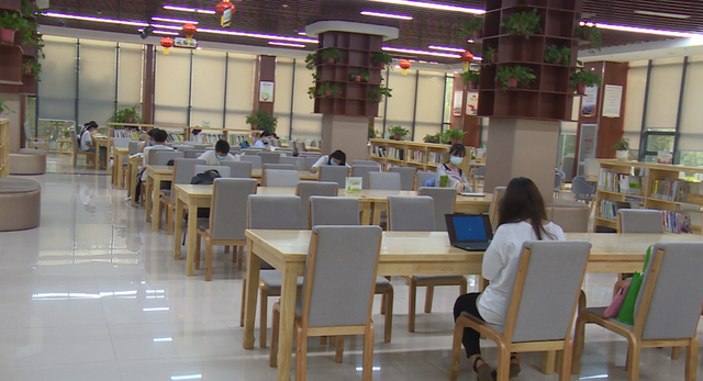 医生护士评中高级职称：专著署名办理全解析，费用与流程一网打尽