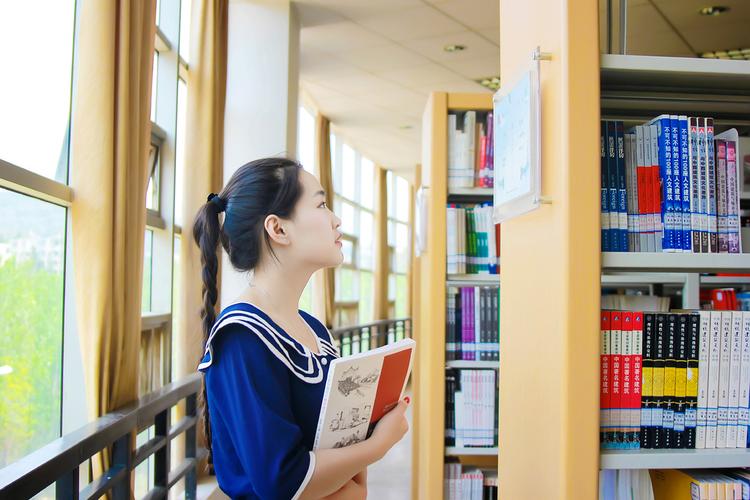 档案管理专业晋升秘籍：副研究员、研究员职称评定与学术专著出书出版署名指南