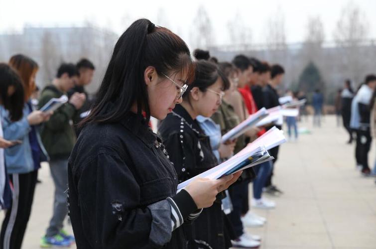 关于省级文艺评论文学作品诗歌散文小说演奏