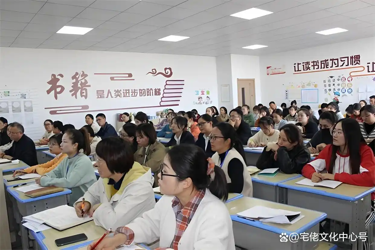 国家级经济财务商业流通电商直播企业管理市场公司案例《中国商界》期刊杂志：论文发表征投稿